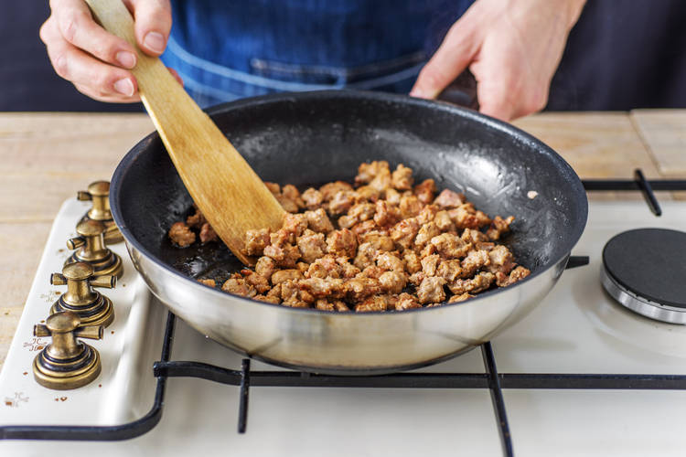 Gehacktes anbraten
