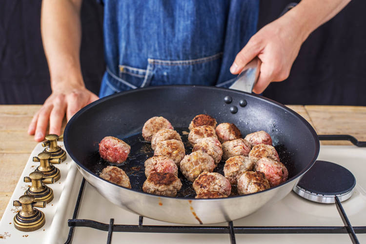 Cook Meatballs