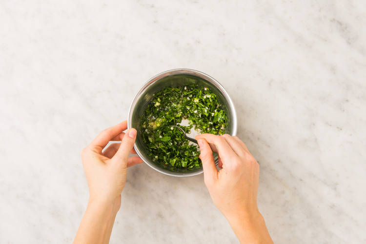 Make Garlic Sauce