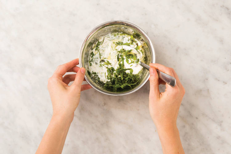 Make the mint yoghurt