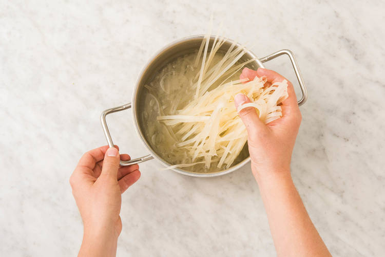 2 CUIRE LES NOUILLES