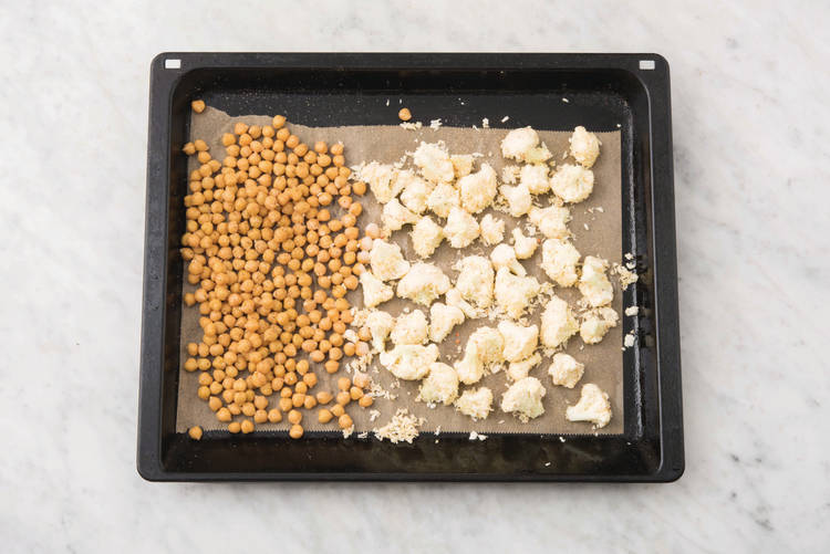 BAKE THE CAULI & CHICKPEAS