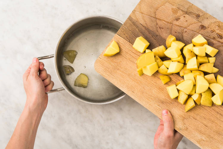 1 CUIRE LES POMMES DE TERRE