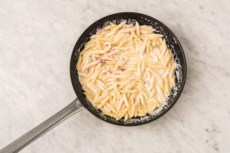 MAKE THE CREAMY SAUCE