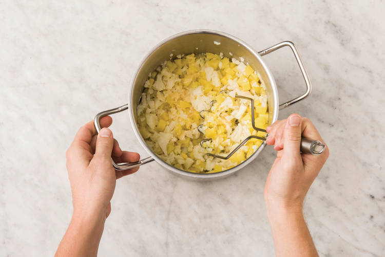 MAKE THE CAULIFLOWER MASH