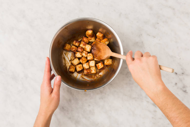 5 MAKE BUFFALO SAUCE