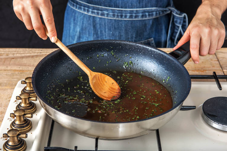 Simmer the Sauce
