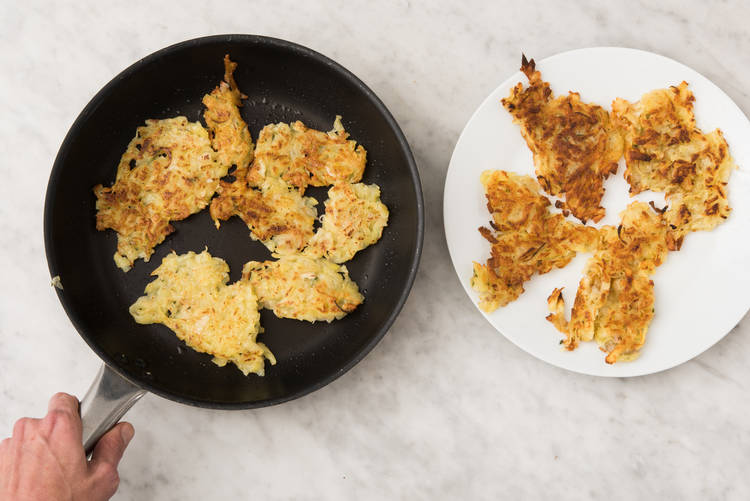 4 CUIRE LES POMMES DE TERRE