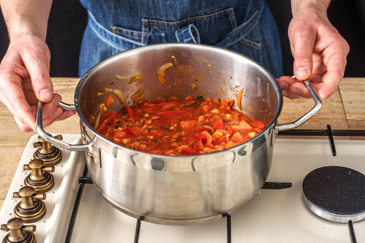 Simmer the Sauce