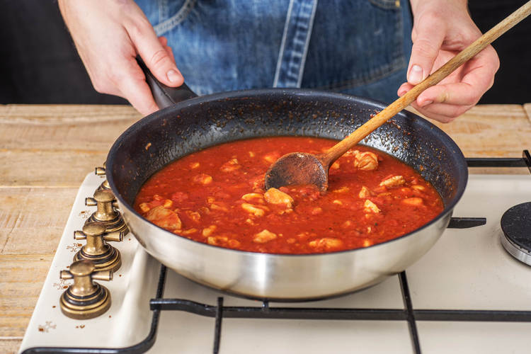 Simmer the Sauce