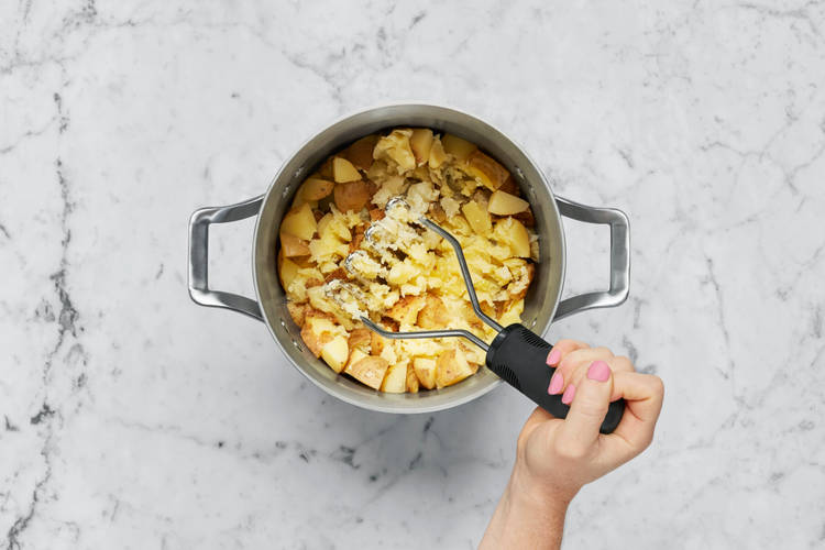 Make Mashed Potatoes