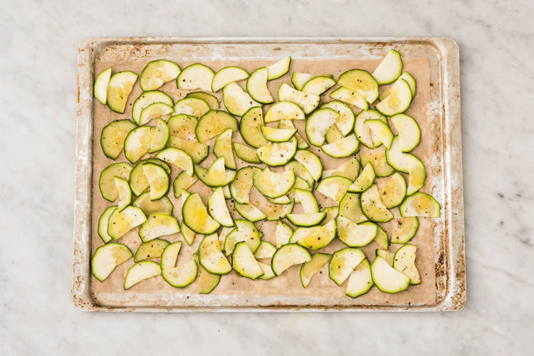 Enfourner la courgette