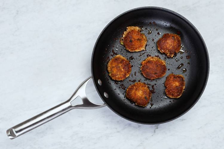 Cook Crab Cakes