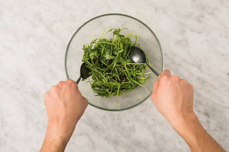 Salat zubereiten