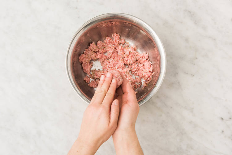 3 MAKE MEATBALLS
