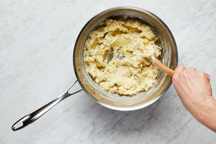 Make Mashed Potatoes