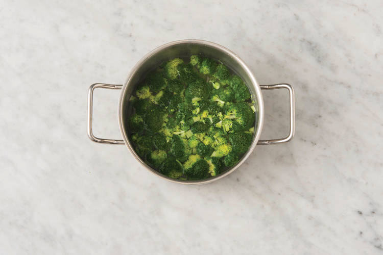 Cook the broccoli