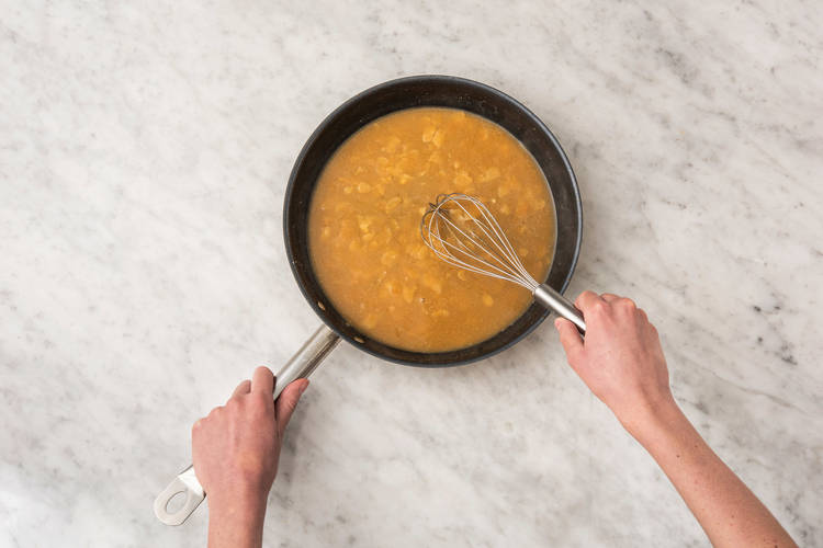 MAKE ALMOND GRAVY