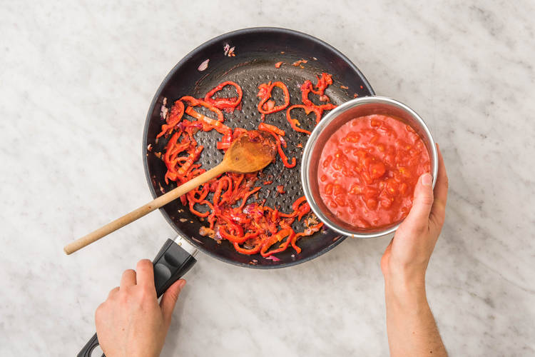 TOMATENSOßE KOCHEN