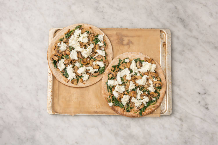 Assemble the Pizza