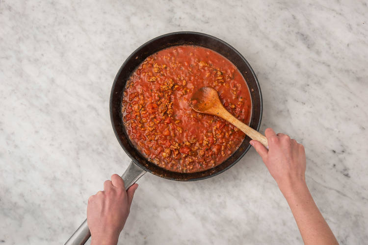 4 PRÉPARER LA SAUCE