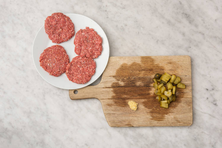 2 MAKE BURGERS