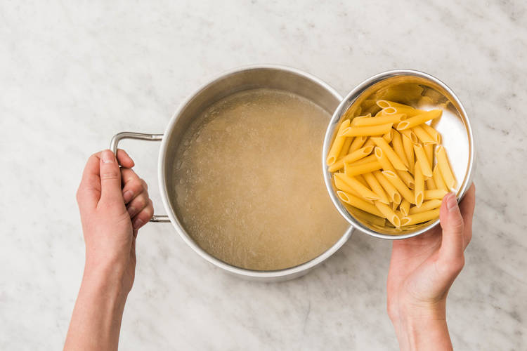 3 CUIRE LES PÂTES