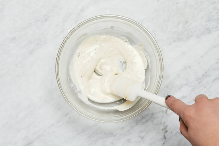 Make Horseradish Sauce