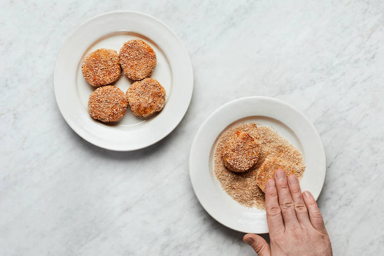 Coat Crab Cakes