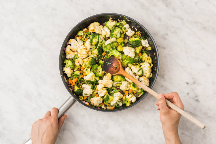 Faites cuire le mélange de légumes