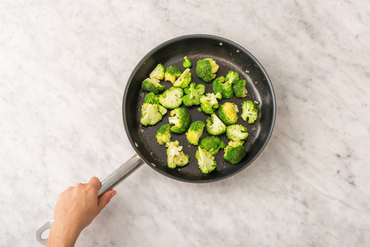COOK BROCCOLI