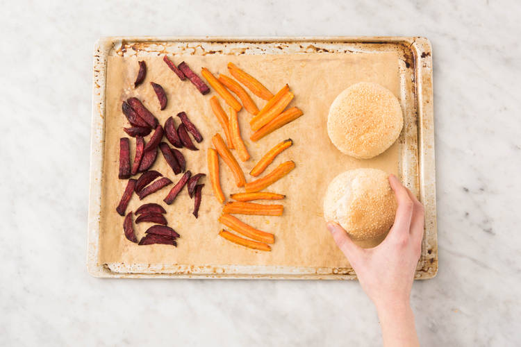 BURGERBRÖTCHEN AUFBACKEN