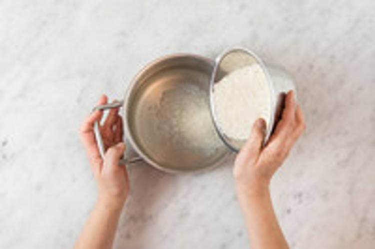 Rijst en broccoli koken