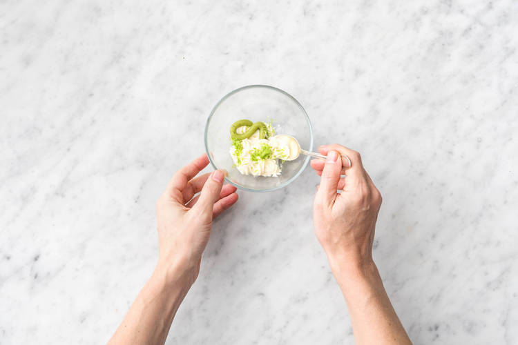 Make Wasabi Cream