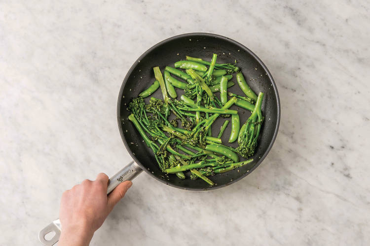 COOK THE SESAME VEGETABLES
