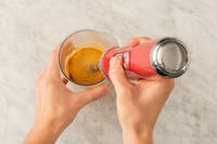 Flammkuchen insmeren