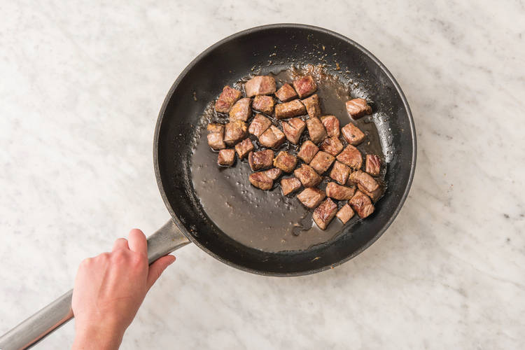 COOK THE BEEF & SAUCE
