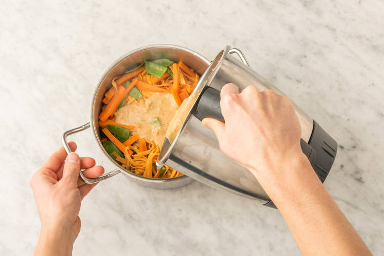 NUDELN KOCHEN