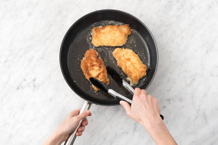Schnitzel braten