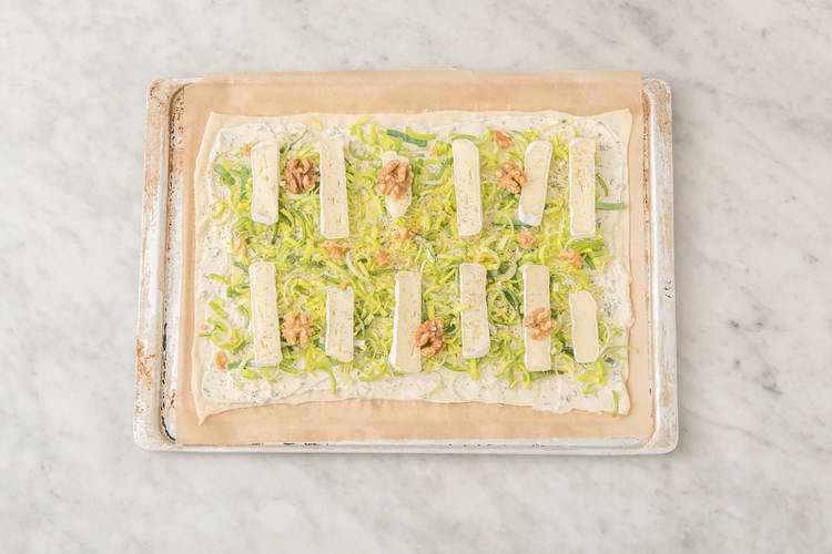 FLAMMKUCHEN BACKEN