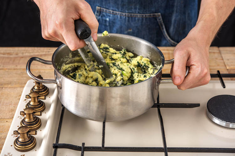 Finish the Colcannon