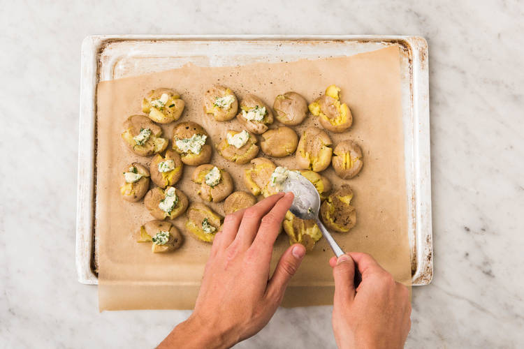 Mit den Kartoffeln fortfahren