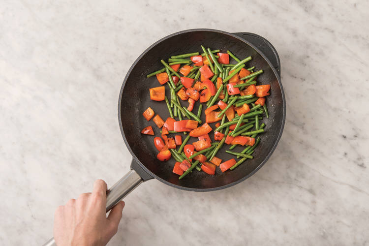 COOK THE COUSCOUS