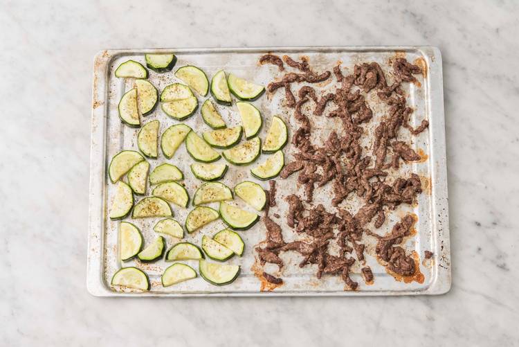 COOK BEEF AND ZUCCHINI