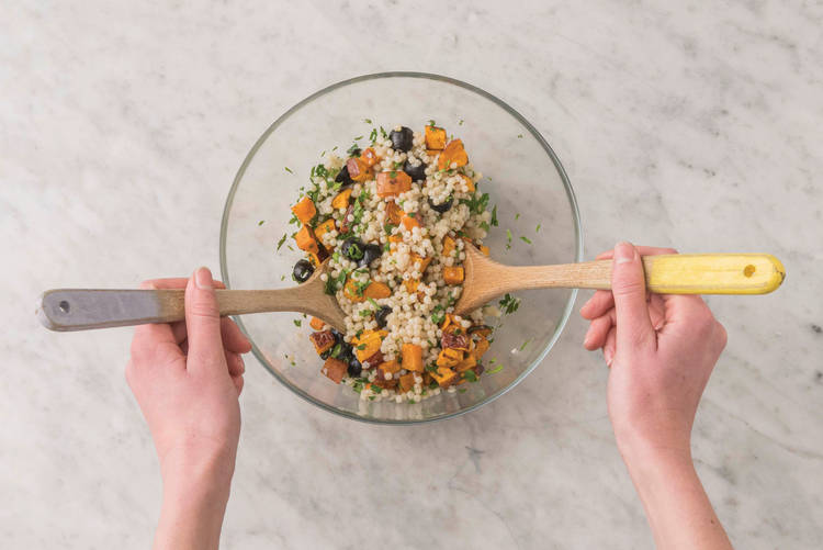 MAKE THE GARLIC COUSCOUS