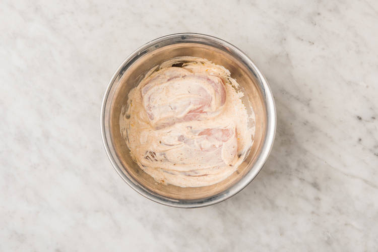 HÄHNCHEN MARINIEREN & JOGHURTDIP