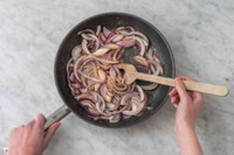 Cuire à l'eau et à la poêle