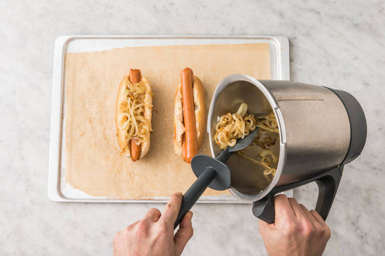 HOTDOGS FÜLLEN