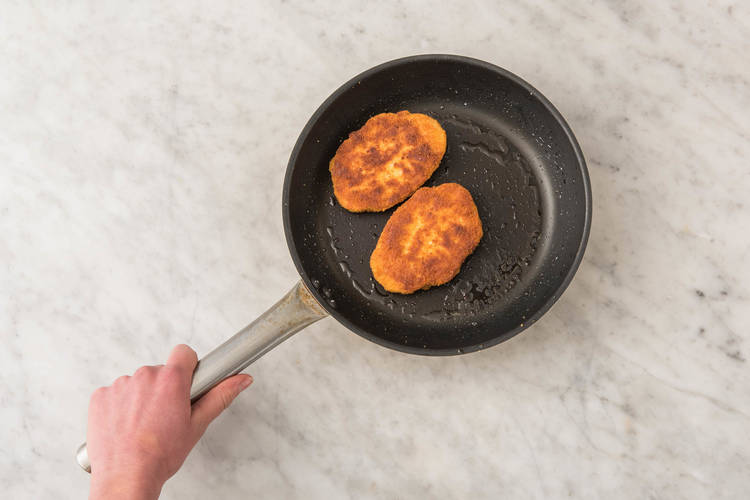 Vegetarische schnitzel bakken