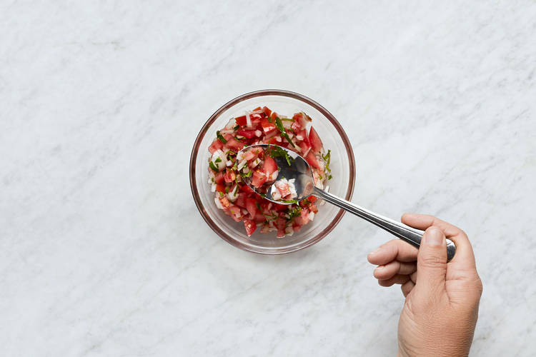 Make Pico de Gallo